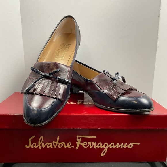 Vintage Salvatore Ferragamo Women's Two-Tone Loafers - Picture 10 of 11